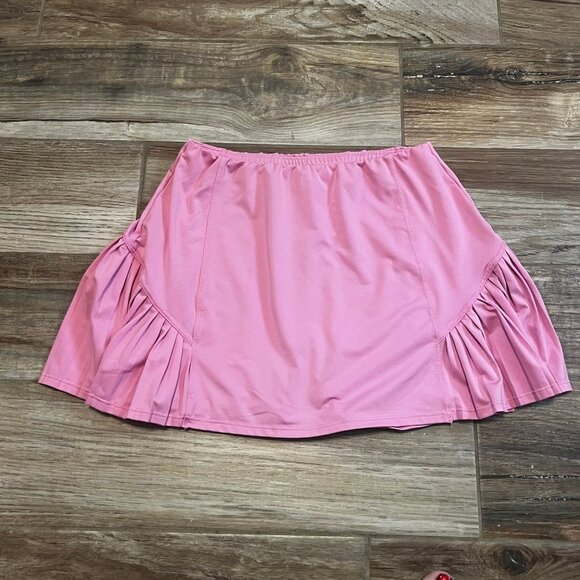 Tail Skirt Pleated Sides - Picture 1 of 4